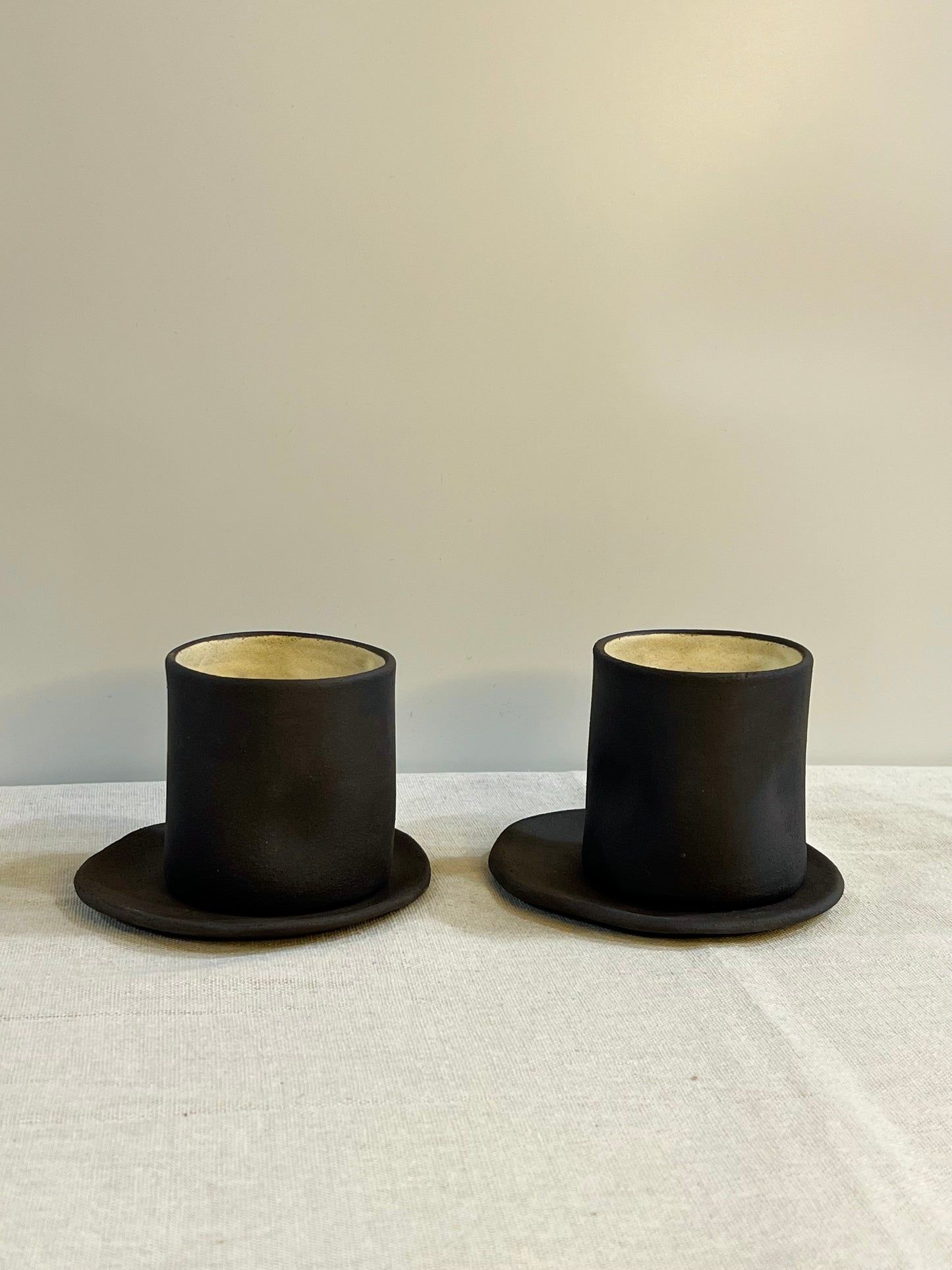 Black Thumb Cup Sets